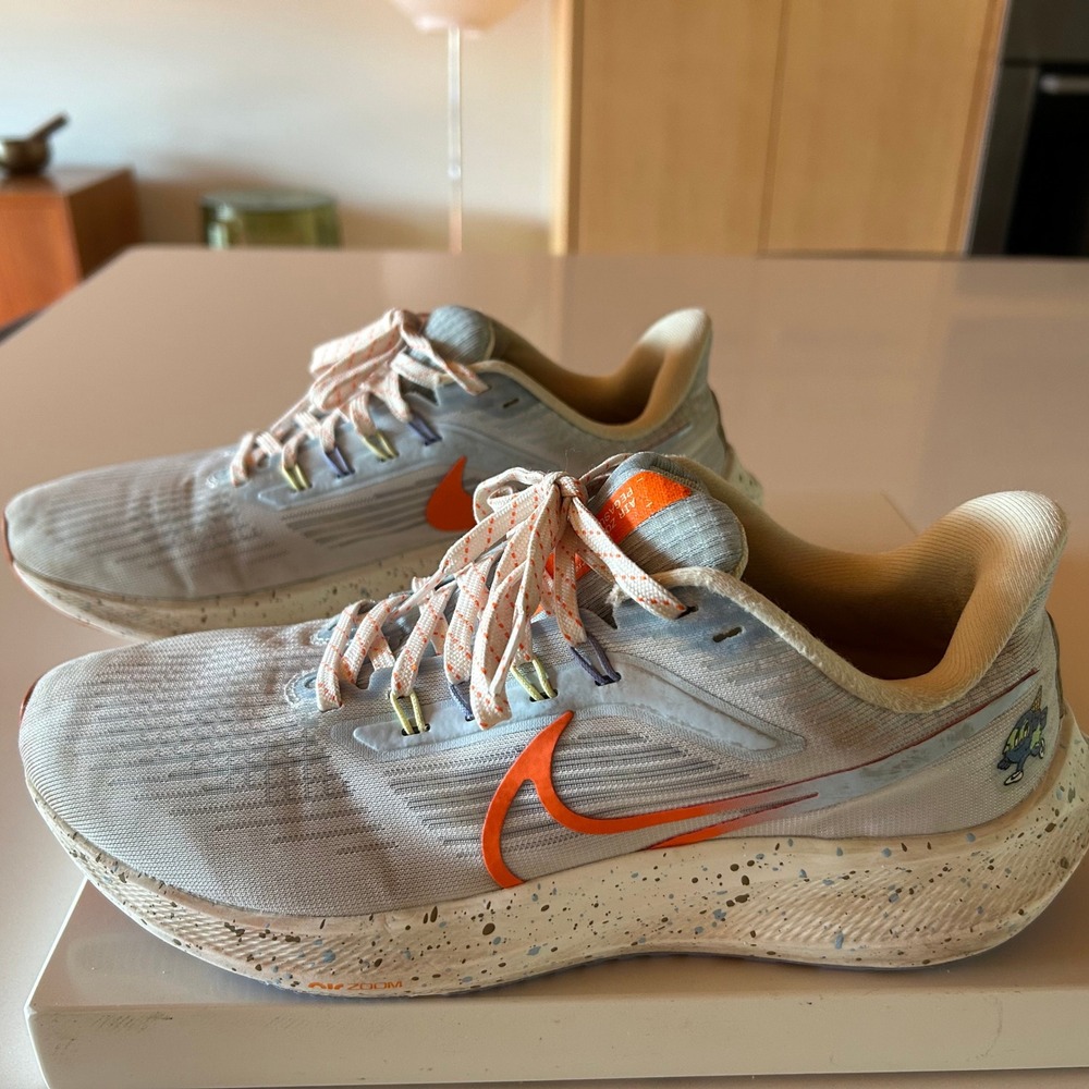 Nike Air Zoom Pegasus 39 DX6047-181 Women's Size‎ 8.5